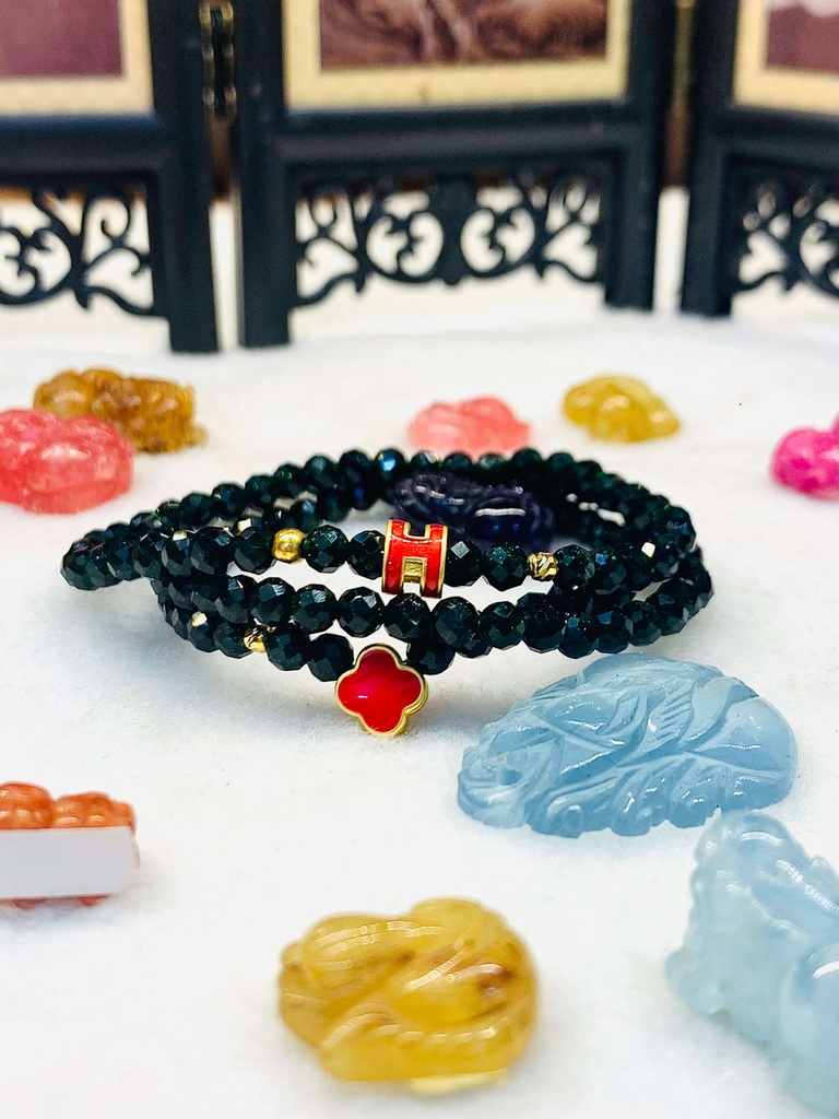 Diopside Giác Cạnh