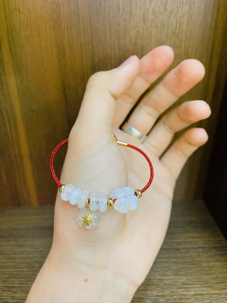 Vòng tay mix Cỏ 4 lá, túi tiền và ngũ điếu đá Moon