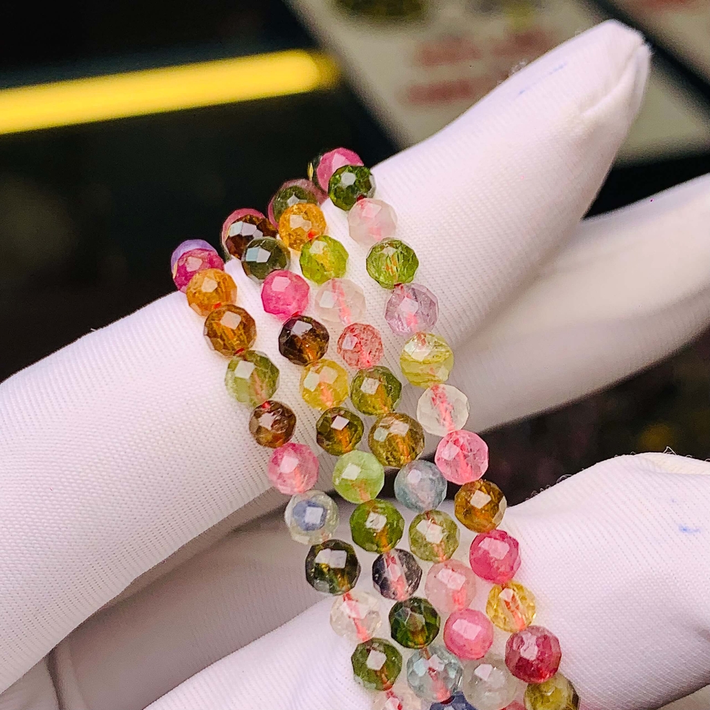 Vòng tay Tourmaline giác cạnh 3,5li