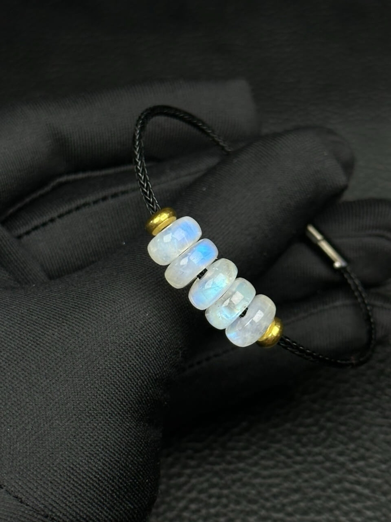 Ngũ điếu đá Moon xuyên cap
