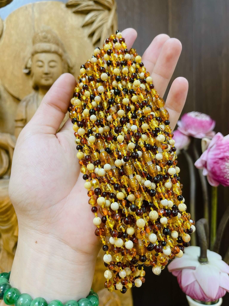 Vòng cổ Hổ phách