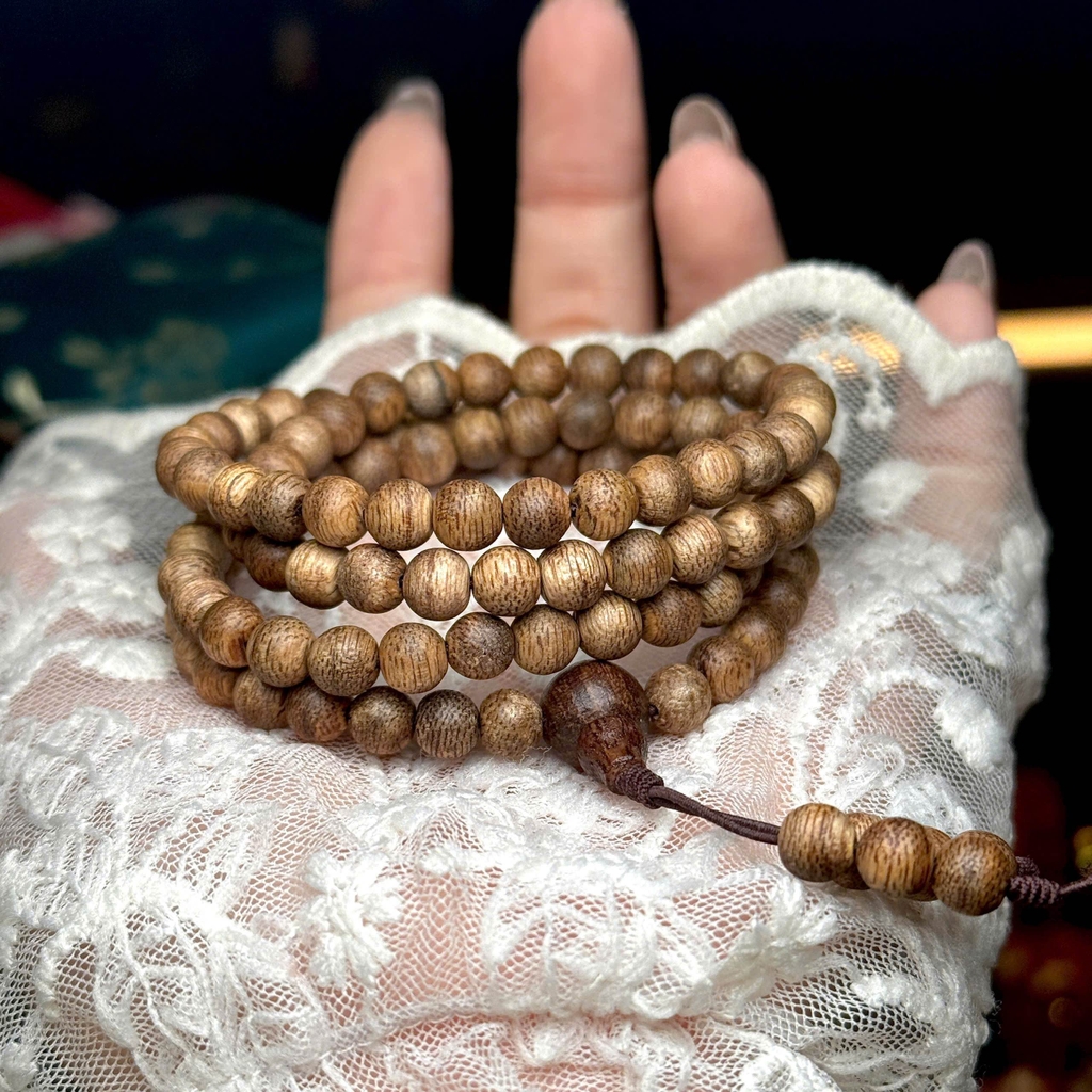 Chuỗi Trầm Hương Sớ Ngang 6 Li – Vẻ Đẹp Mộc Mạc & Tinh Tế