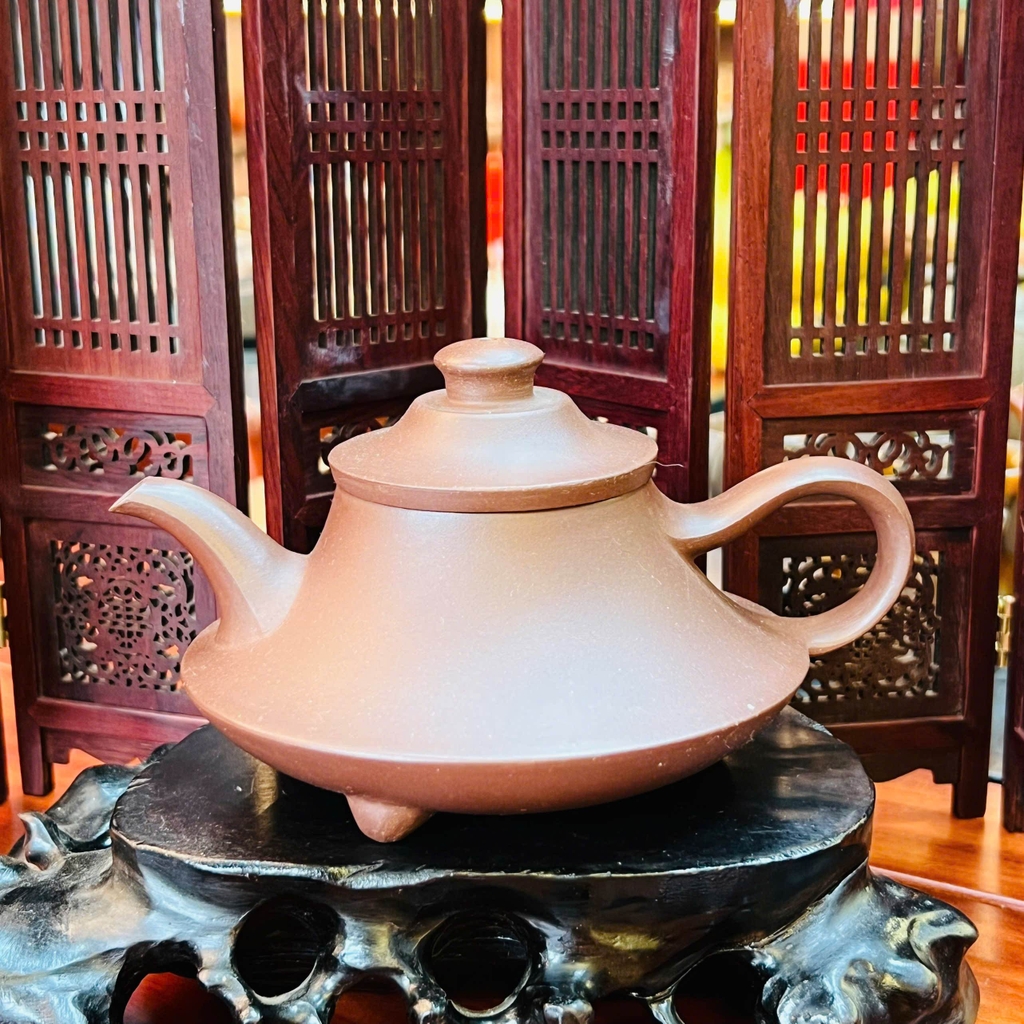 Ấm Tử Sa Nghi Hưng – Tinh Hoa Trà Đạo & Nghệ Thuật Thủ Công