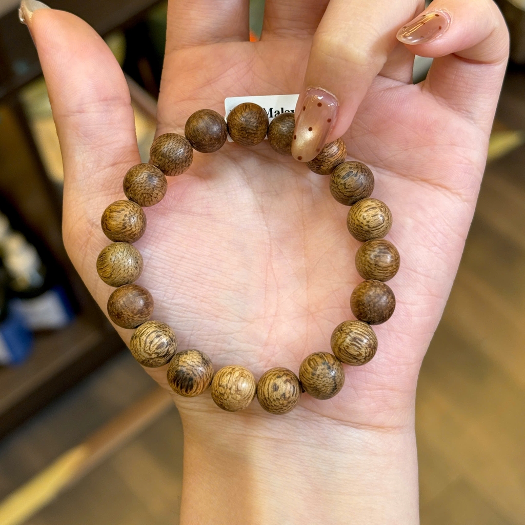 Chuỗi Trầm Hương Banh Malaysia 10li – Tinh Hoa Đại Ngàn & Năng Lượng Bình An