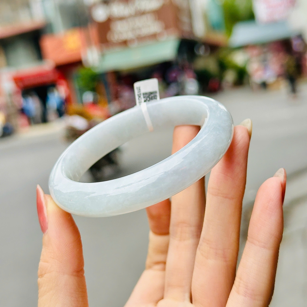 Vòng Bản Hẹ Phỉ Thúy Nếp Băng Type A – Vẻ Đẹp Thanh Khiết & Sang Trọng