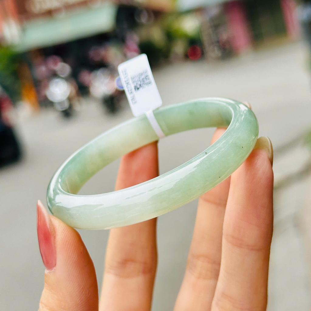 Vòng Ngọc Phỉ Thuý Băng Lục Type A – Vẻ Đẹp Thanh Khiết & Sang Trọng