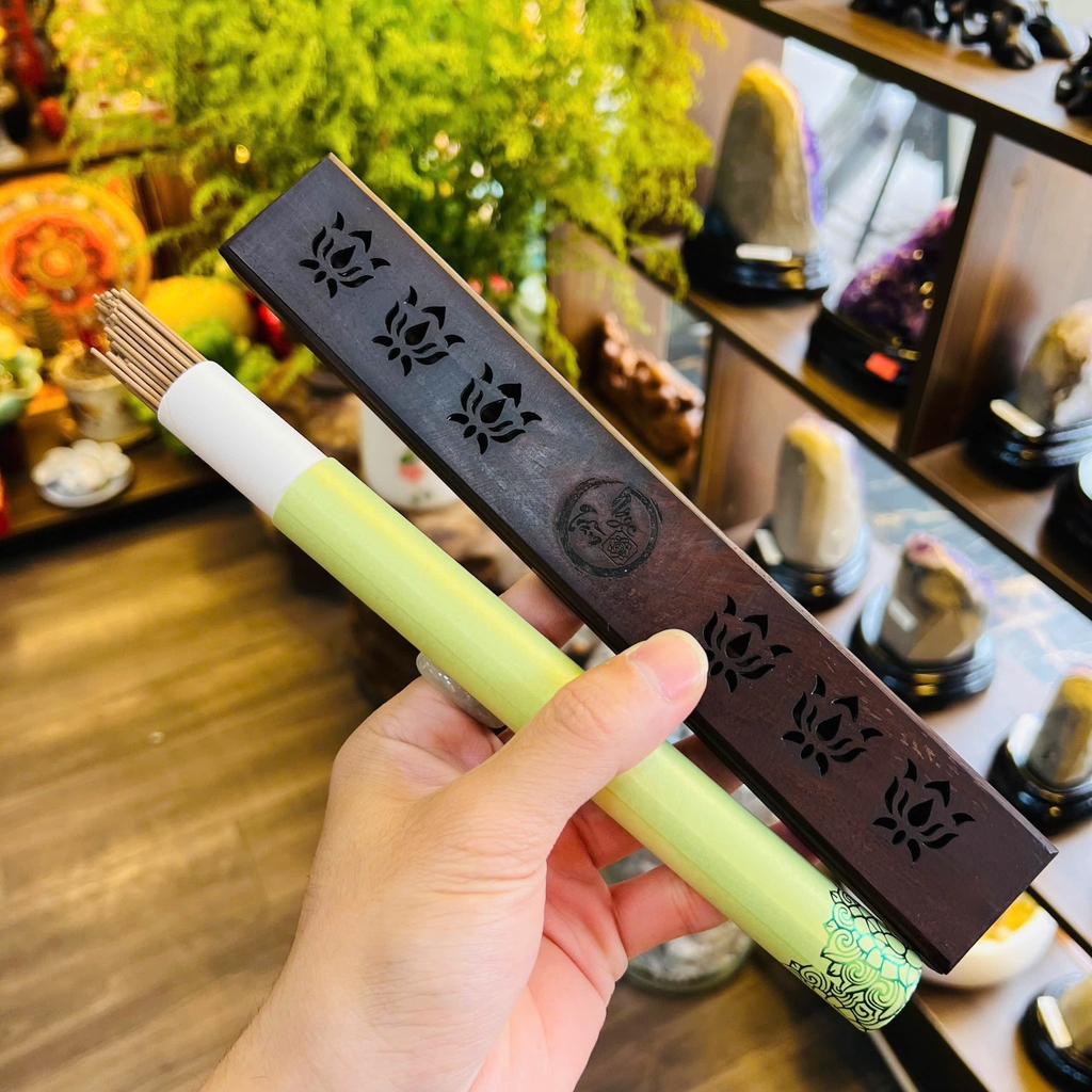 Nhang Trầm Hương Không Tăm Ống Xanh – Tinh Hoa Trầm, Hương Thơm Thanh Khiết