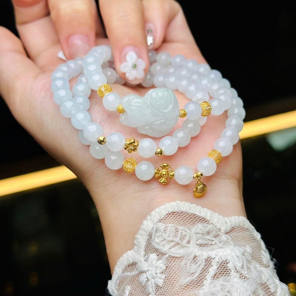 Chuỗi phỉ thuý trắng 6.5mm mix charm v18k