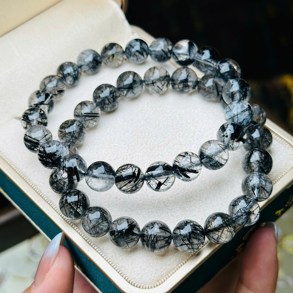 Vòng Tay Thạch Anh Tóc Đen 9mm – Quyền Năng & Sự Bảo Hộ Mạnh Mẽ