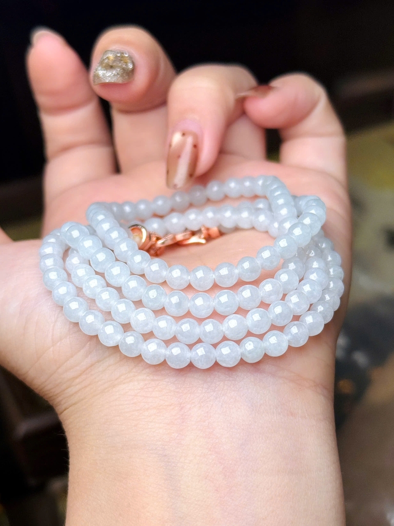 Chuỗi Ngọc Phỉ Thuý Trắng 5li – Vẻ Đẹp Thanh Khiết & Sang Trọng