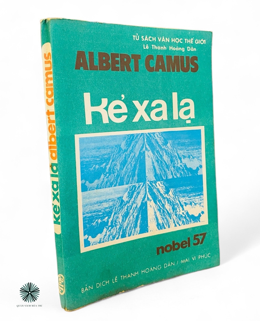 KẺ XA LẠ