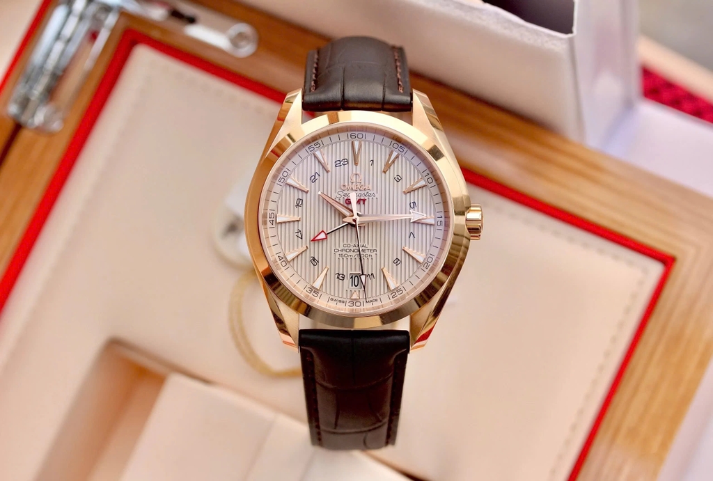  Omega Automatic Seamaster Aqua Terra 231.53.43.22.02.001 ( 23153432202001 )