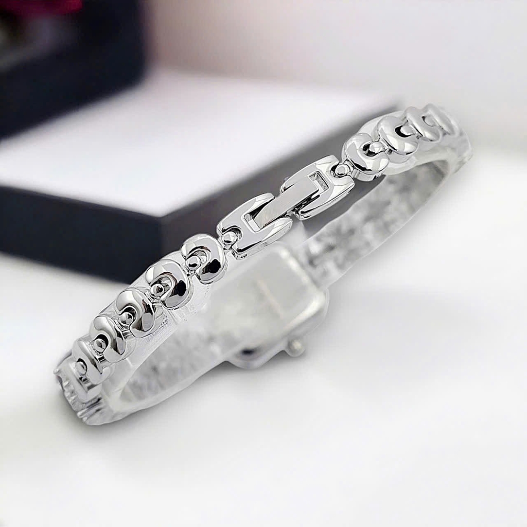 Đồng Hồ Nữ Royal Quartz 2032 Dây Thép Trắng Mặt Trắng Viền Đá