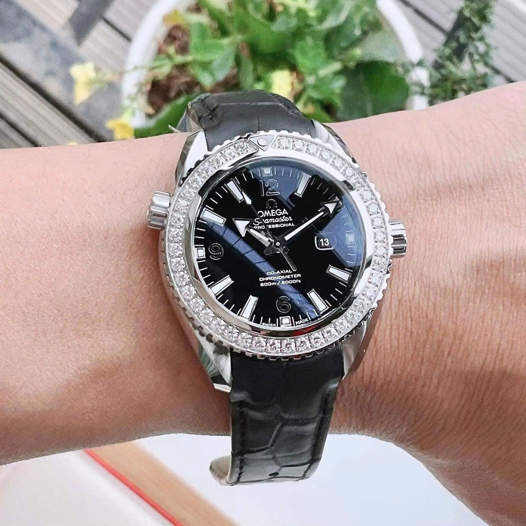 Đồng Hồ Nam Omega Automatic Seamaster Planet Ocean 232.18.38.20.01.001 ( 23218382001001 )