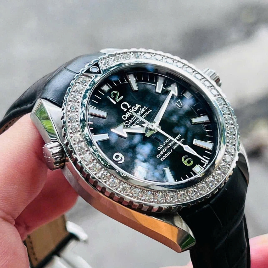 Đồng Hồ Nam Omega Automatic Seamaster Planet Ocean 232.18.42.21.01.001 ( 23218422101001 )