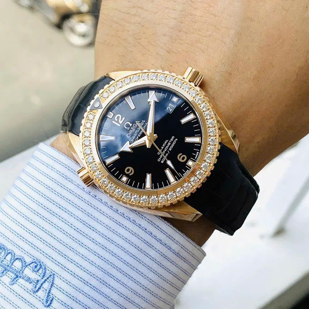 Đồng Hồ Nam Omega Automatic SeamasterPlanet Ocean 600M 232.58.42.21.01.001 ( 23258422101001 )