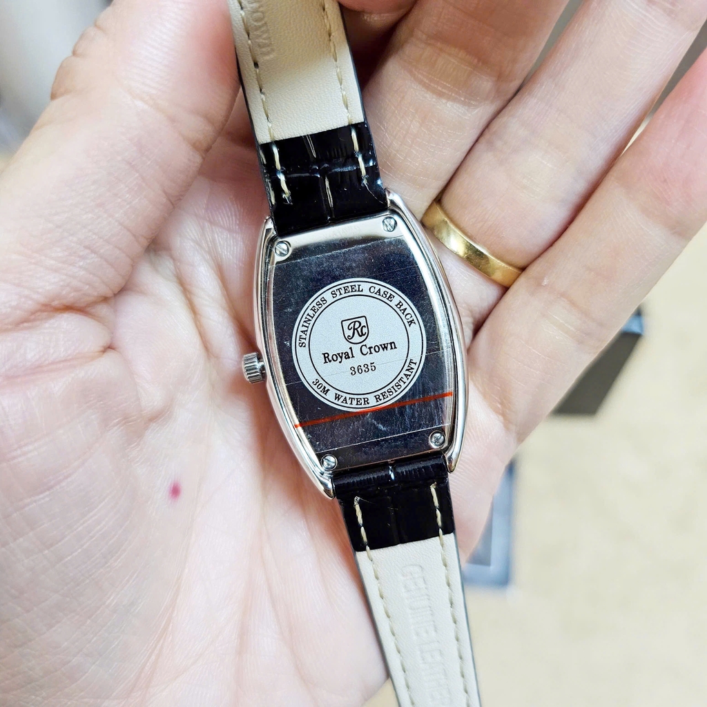 Đồng Hồ Nữ Royal Quartz 3635 Dây Da Đen Mặt Trắng Viền Đá