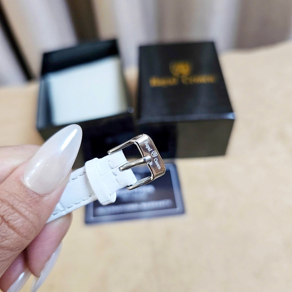 Đồng Hồ Nữ Royal Crown Quartz 3635 Dây Da Trắng Mặt Trắng Viền Đá