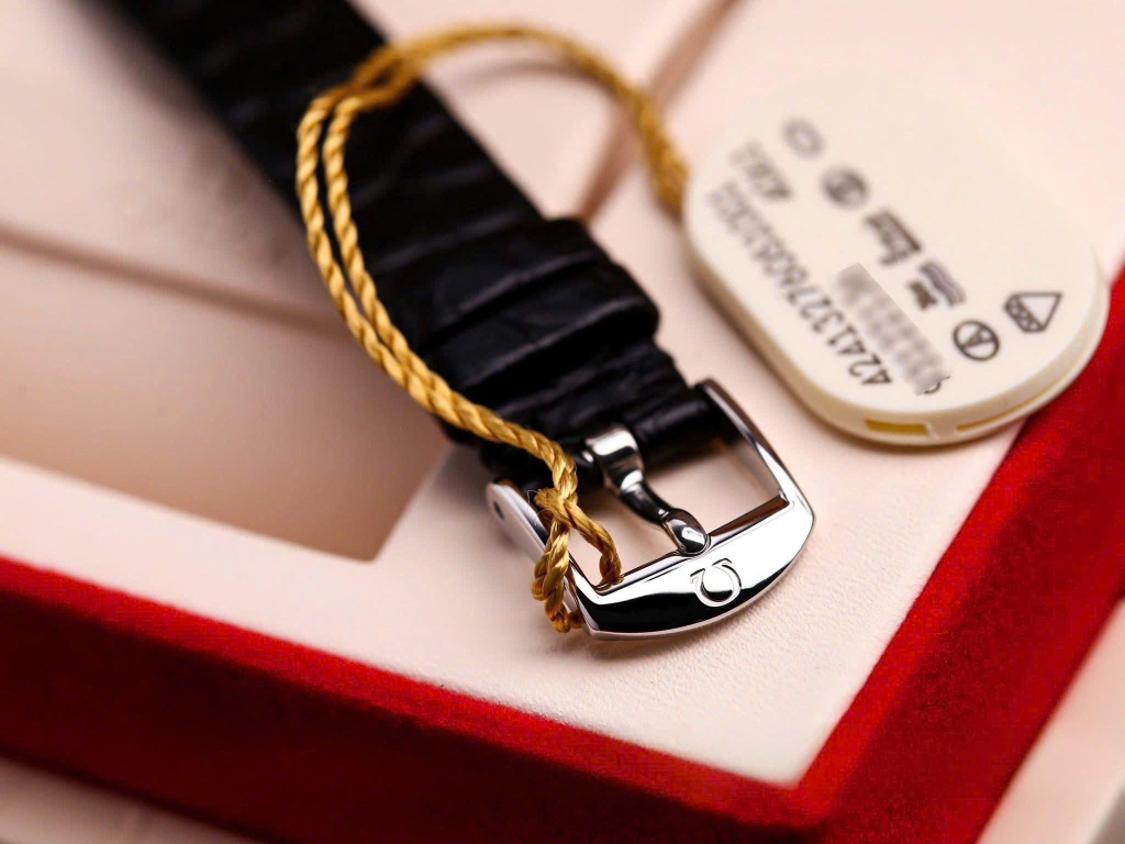 Đồng Hồ Nữ Omega Quartz De Ville Prestige Diamond 424.13.27.60.51.001 ( 42413276051001 )
