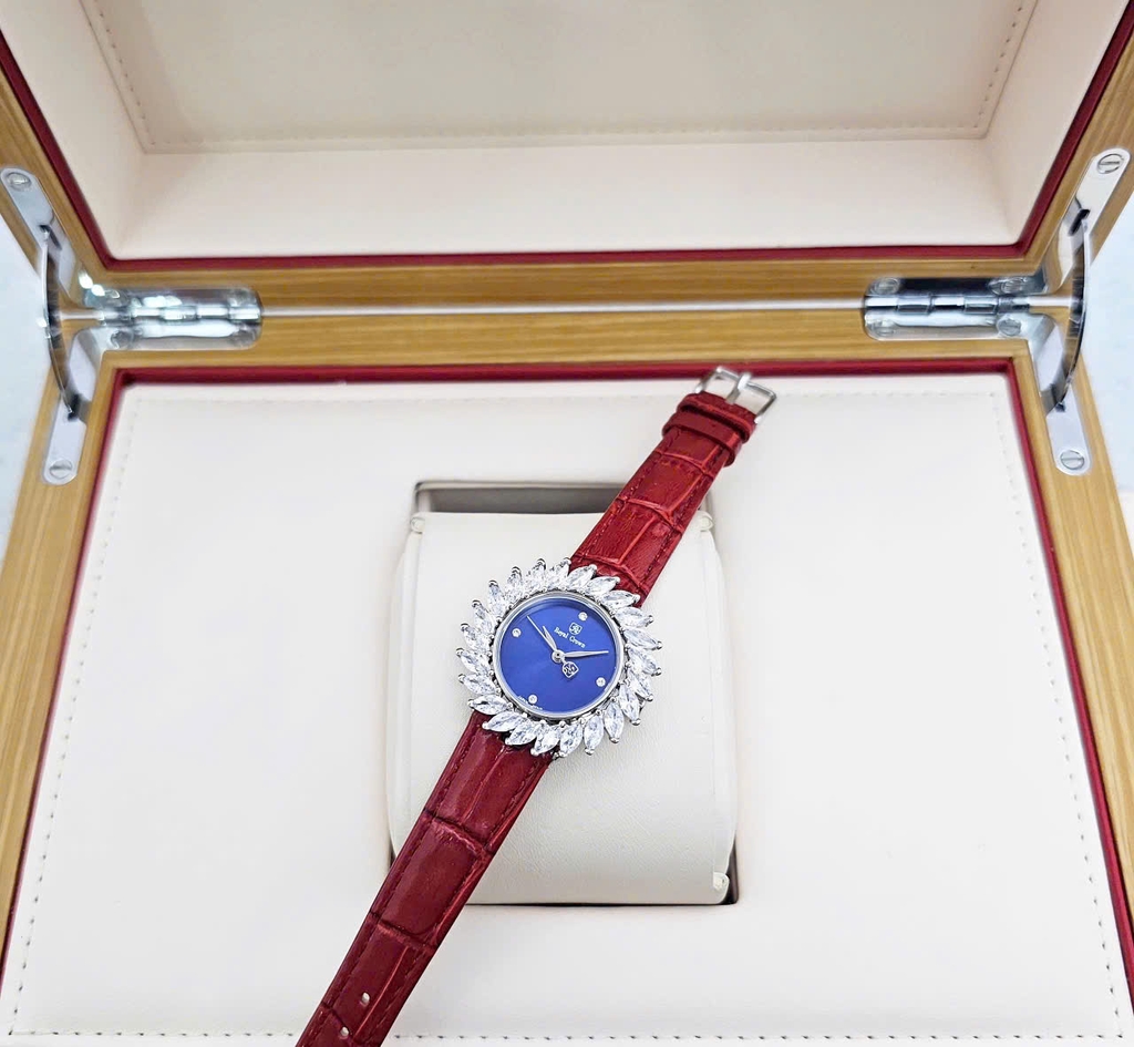 Đồng Hồ Nữ Royal Quartz 4652 Dây Da Vỏ Trắng Mặt Xanh Viền Đá