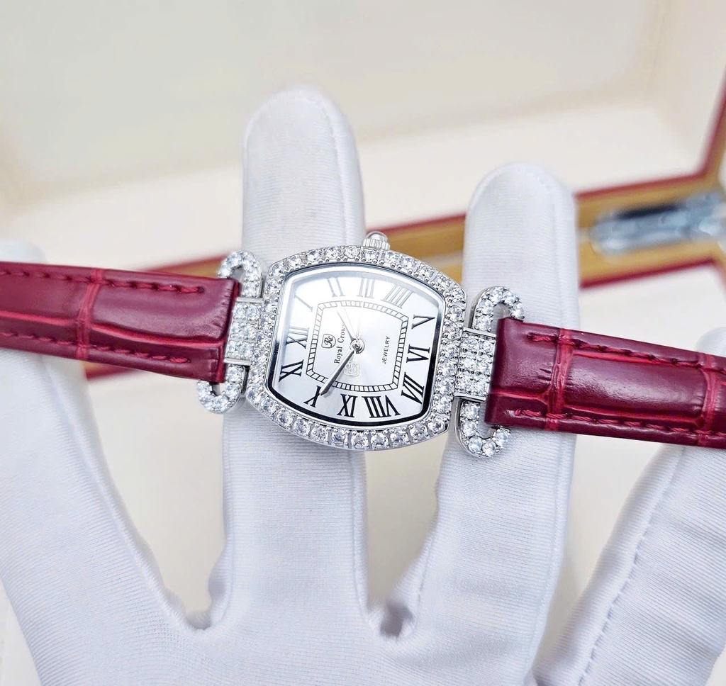 Đồng Hồ Nữ Royal Quartz 4670 Da Đỏ Mặt Trắng
