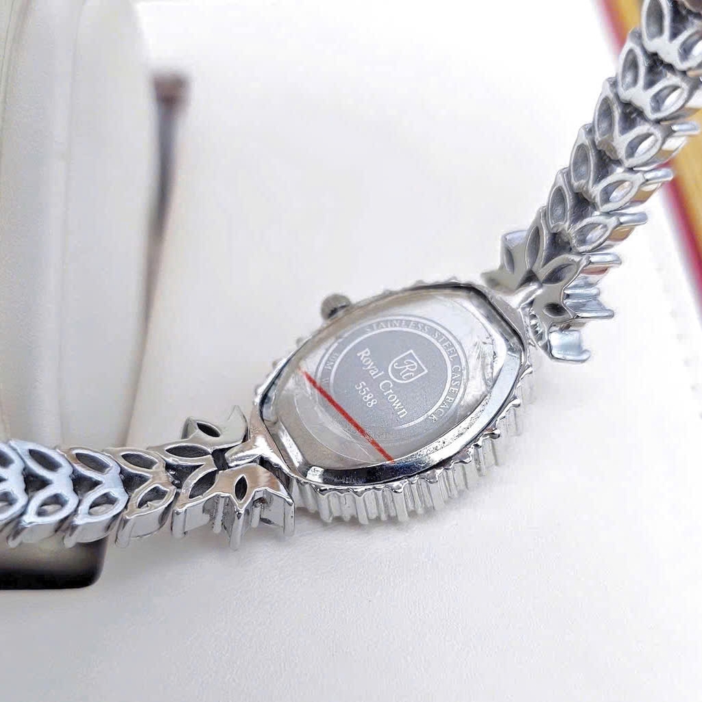 Đồng Hồ Nữ Royal Quartz 5588 Thép Trắng Diamond