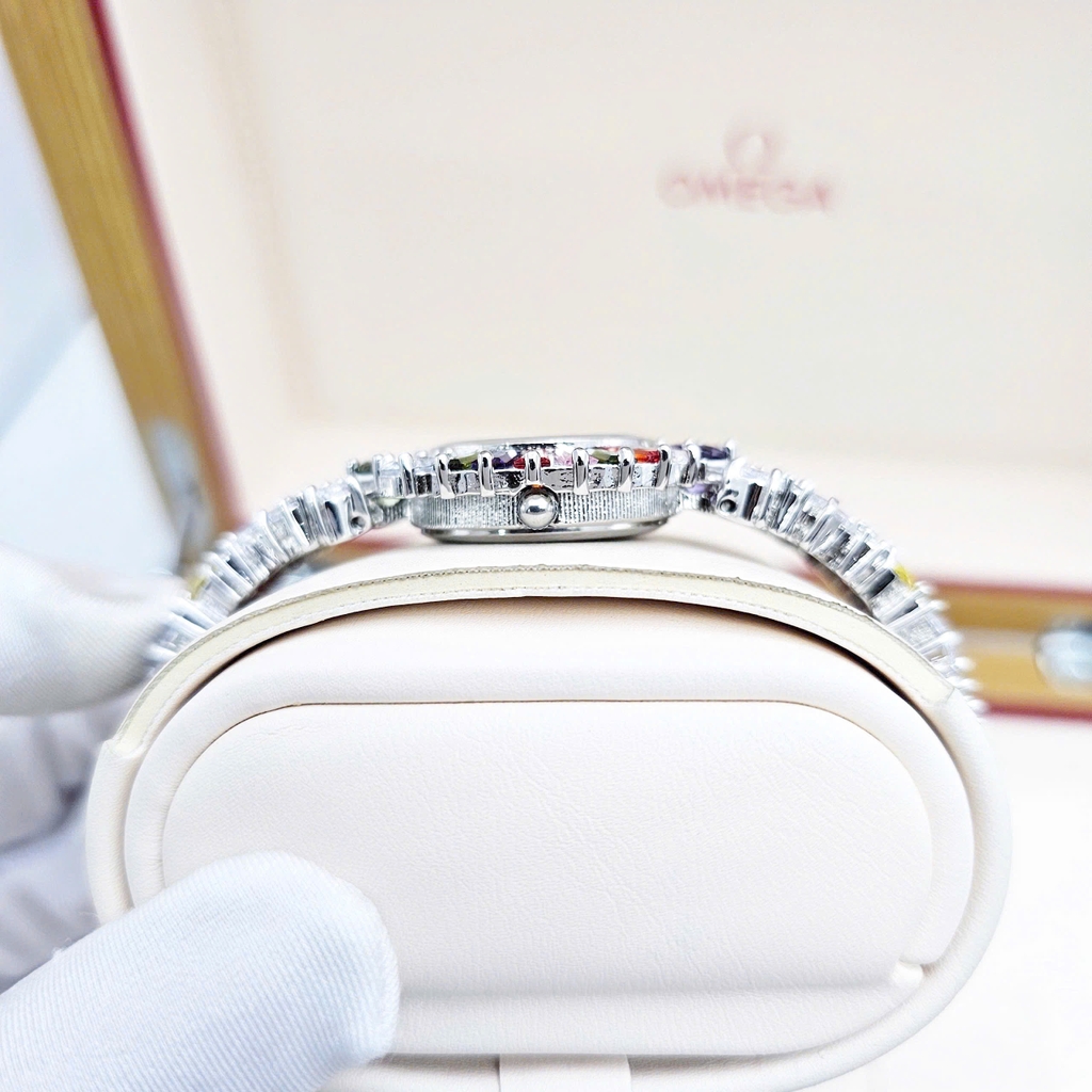 Đồng Hồ Nữ Royal Crown Quartz 8396 Thép Trắng Đá Màu