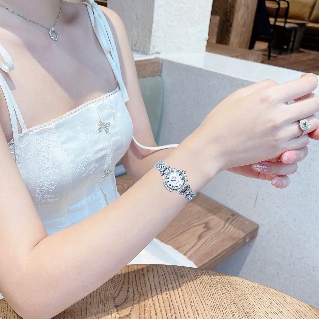 Đồng Hồ Nữ Royal Crown Quartz 9256 Thép Trắng