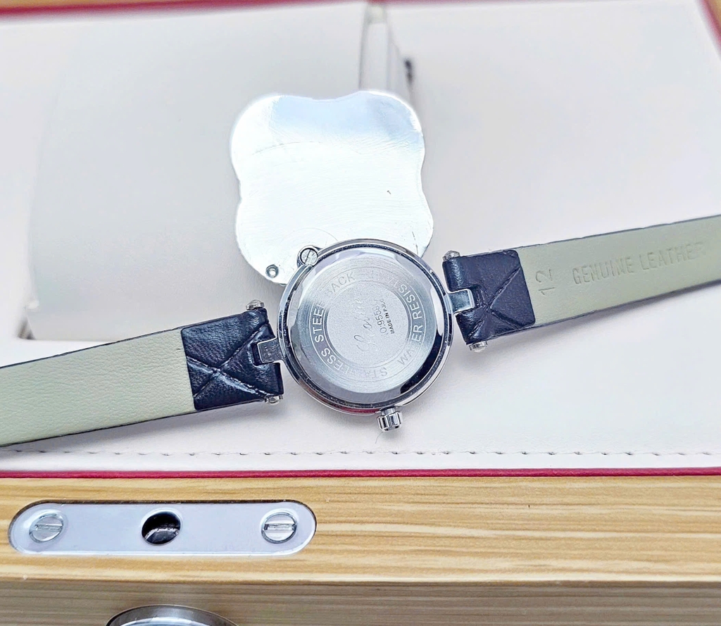 Đồng Hồ Nữ Scottie Quartz 9559C Thép Trắng