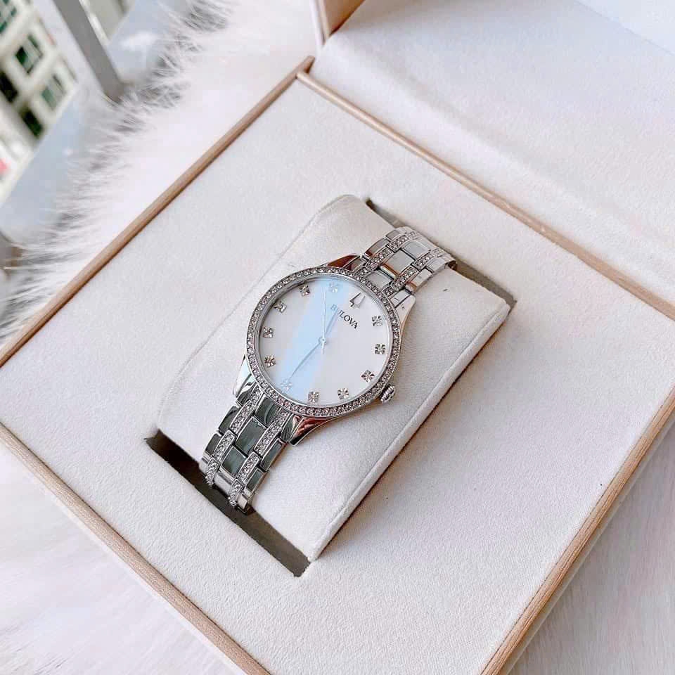 Đồng Hồ Nữ Bulova Quartz Crystal White 96X145