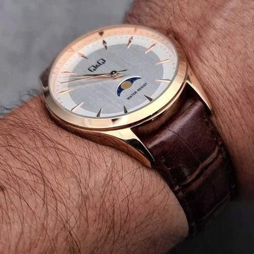 Đồng Hồ Nam Q&Q Quartz AA30J101Y