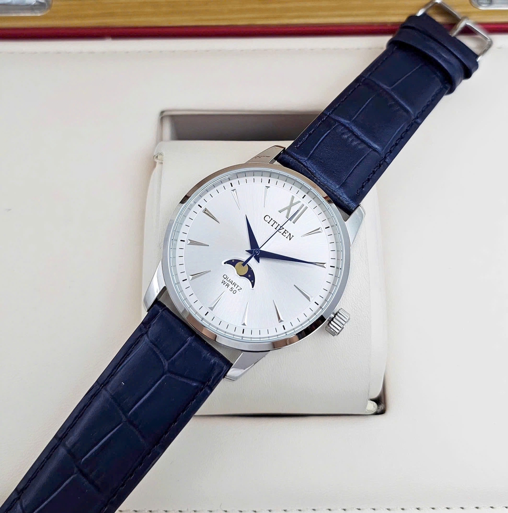 Đồng Hồ Nam Citizen Quartz MoonPhase AK5000-03A