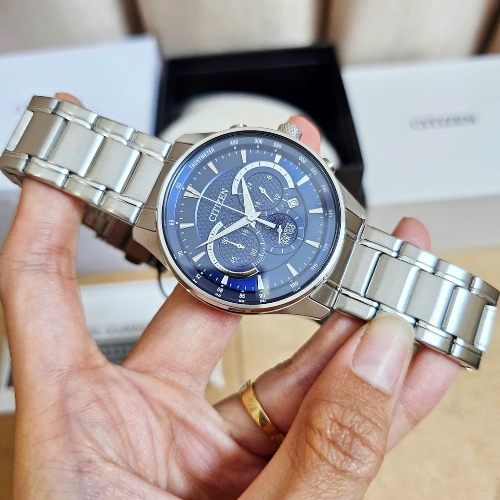 Đồng Hồ Nam Citizen Quartz Chronograp AN8190-51L Dây Sắt Mặt Xanh Dạ Quang