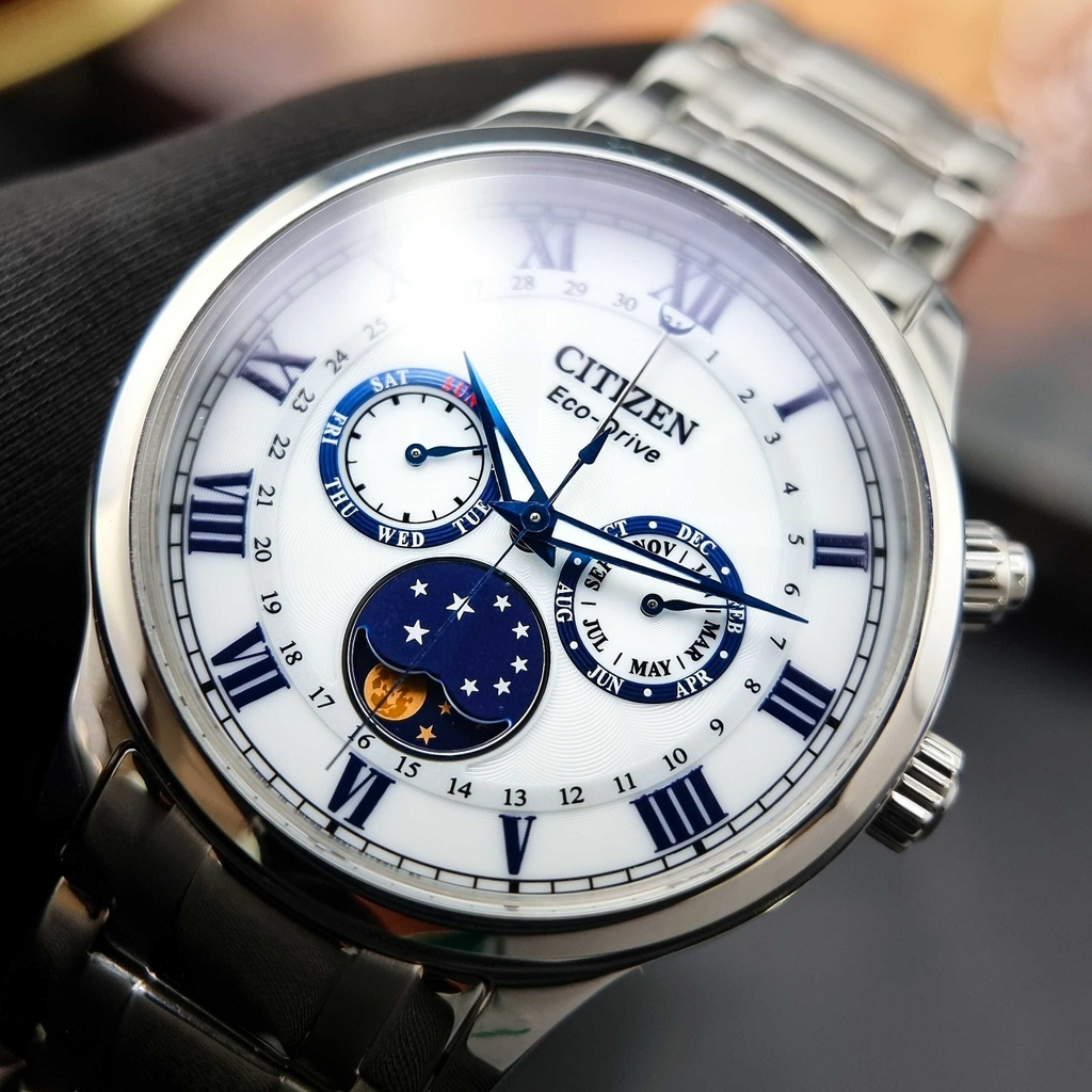 Đồng Hồ Nam Citizen Quartz Eco-Drive AP1050-81A Dây Sắt 