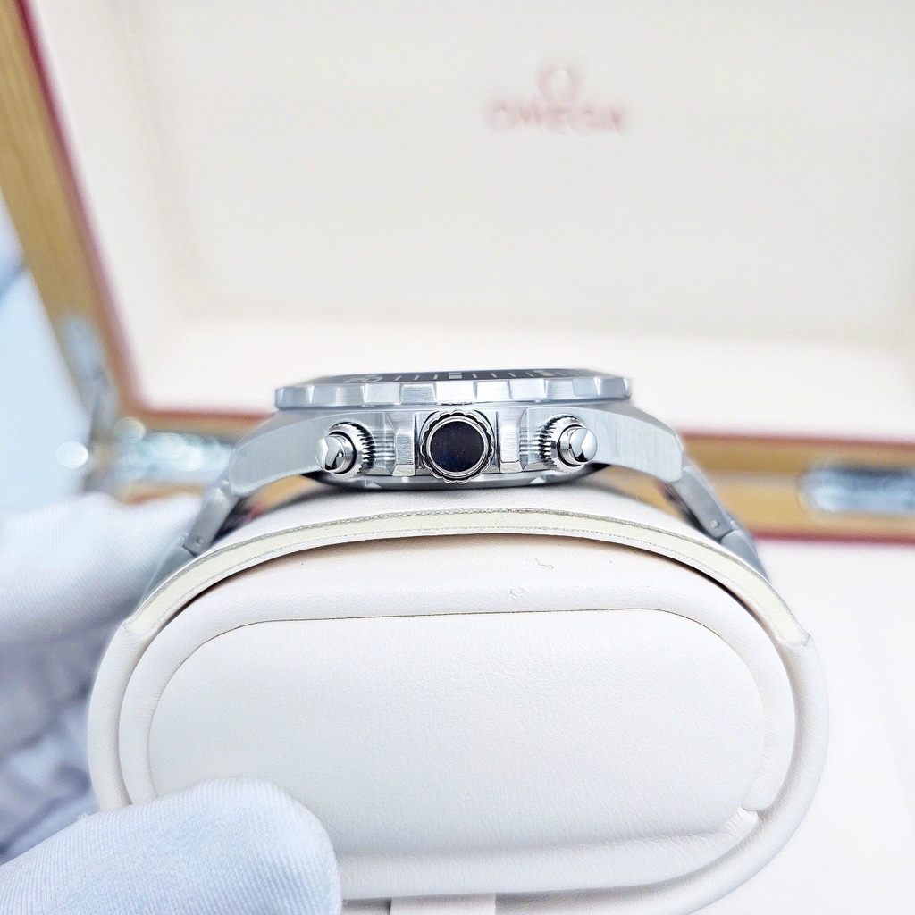 Đồng Hồ Nam Citizen Quartz Eco-drive Chronograph AT2431-87L
