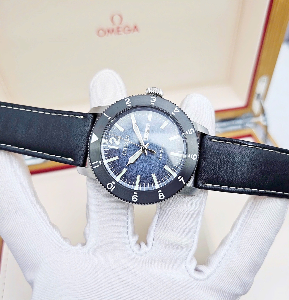 Đồng Hồ Nam Citizen Quartz Eco-drive AW0077-19L