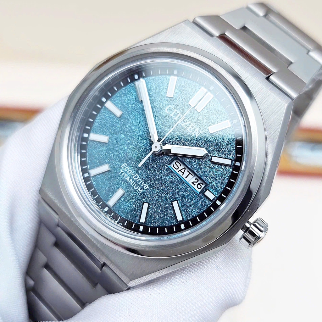 Đồng Hồ Nam Citizen Quartz Eco-Drive Super Titanium AW0130-85X