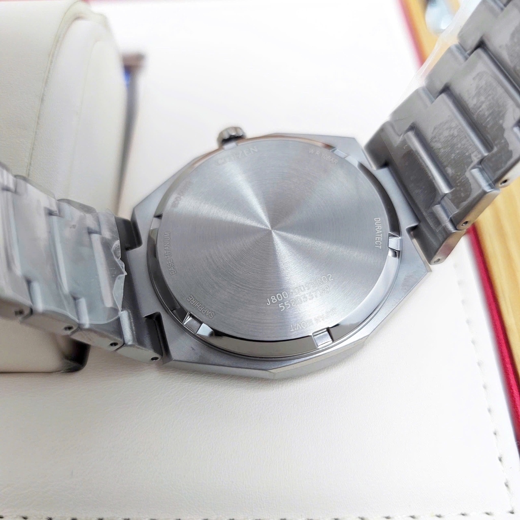 Đồng Hồ Nam Citizen Quartz Eco-Drive Super Titanium AW0130-85X