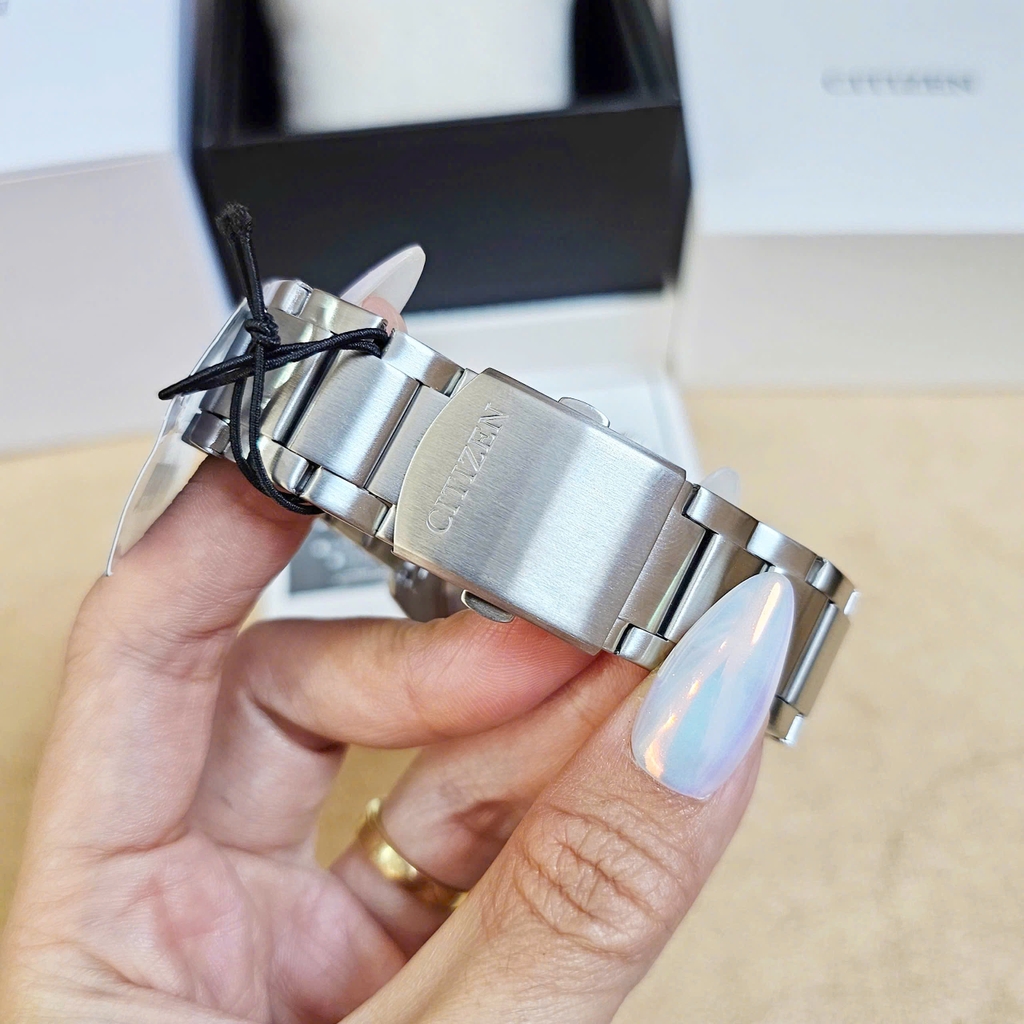 Đồng Hồ Nam Citizen Quartz Eco-Drive AW1760-81X