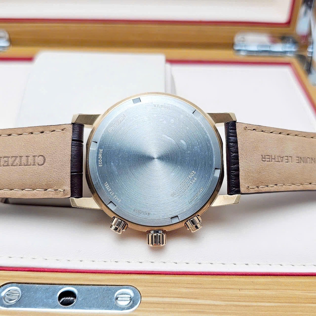 Đồng Hồ Nam Citizen Quartz Eco-Drive Chronograph Rose Strap CA0843-11H