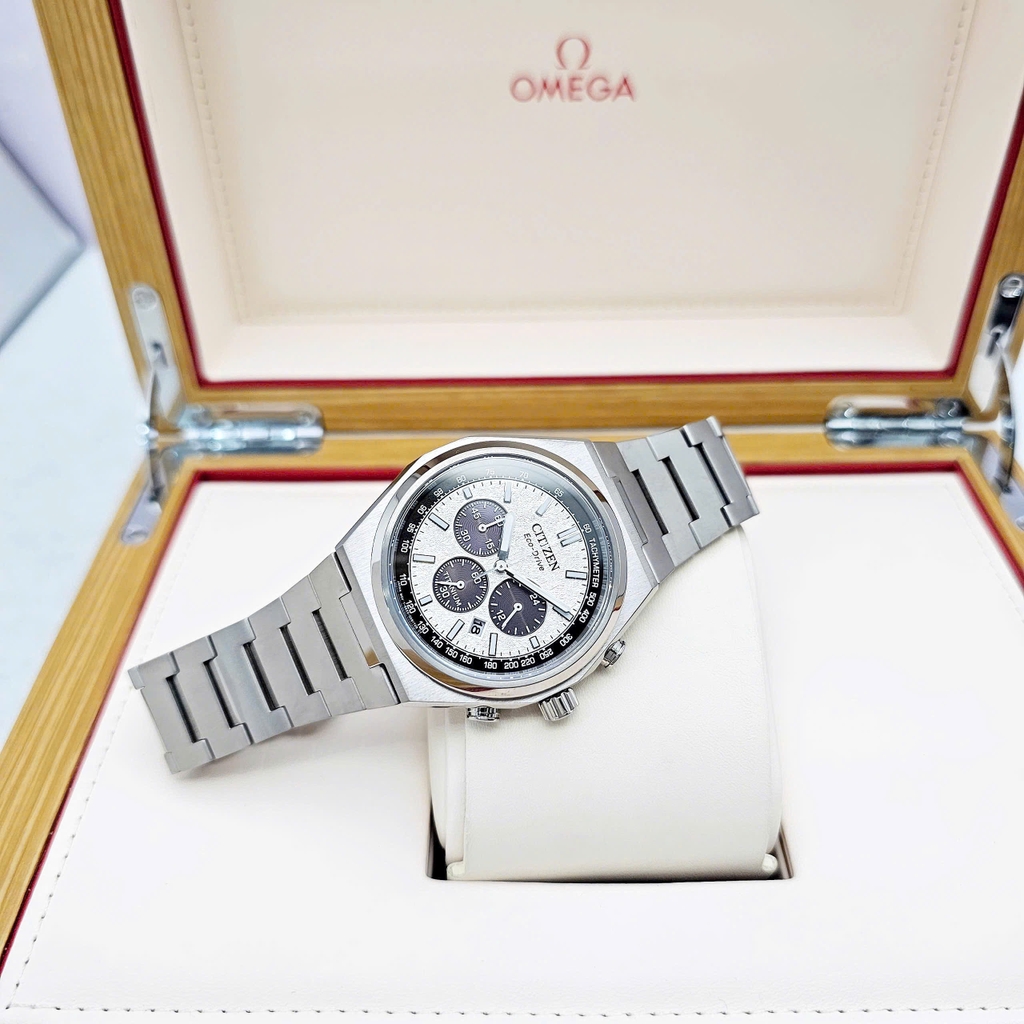 Đồng Hồ Nam Citizen Quartz Eco-Drive Super Titanium Chronograph CA4610-85A