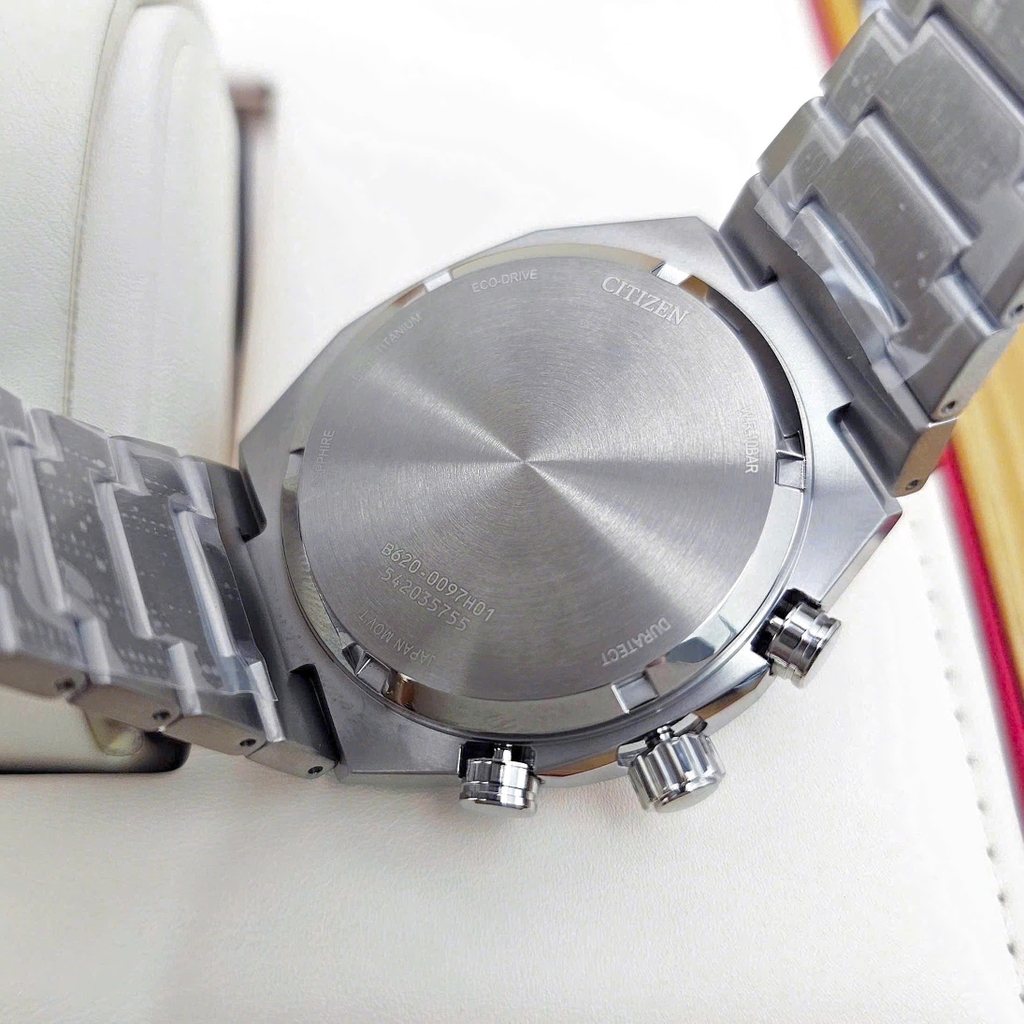 Đồng Hồ Nam Citizen Quartz Eco-Drive Super Titanium Chronograph CA4610-85X