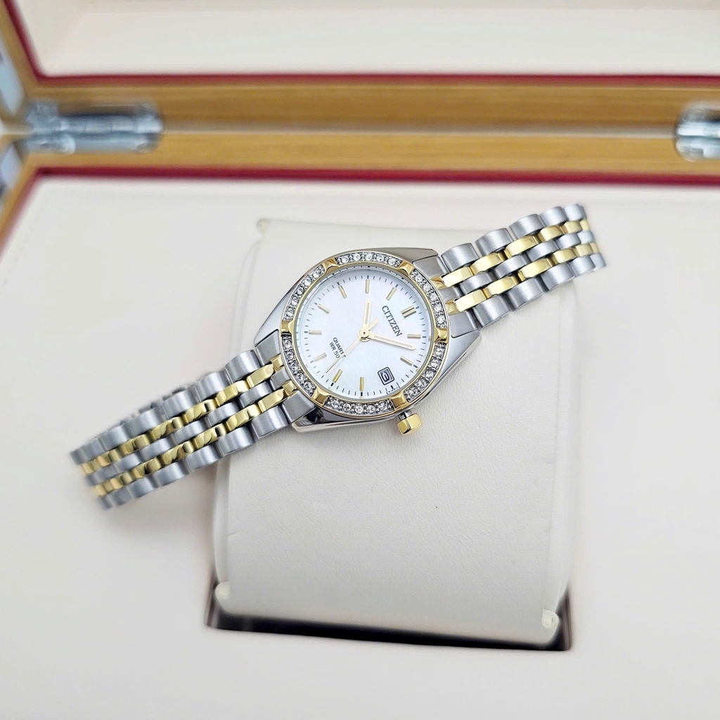 Đồng Hồ Nữ Citizen Quartz EU6064-54D Dây Thép Vỏ Trắng Mặt Khảm Trai 