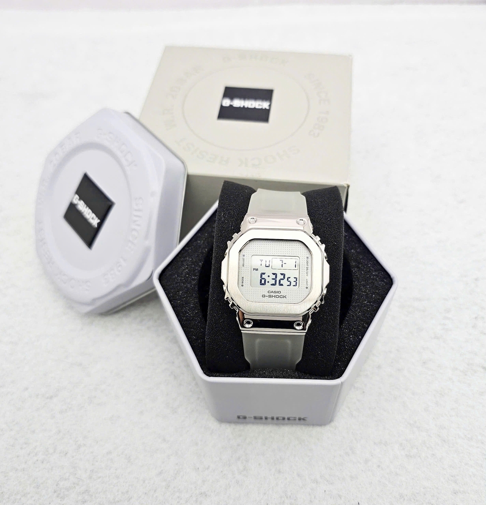Đồng Hồ Nam Casio Quartz Gshock GM-S5600SK-7DR