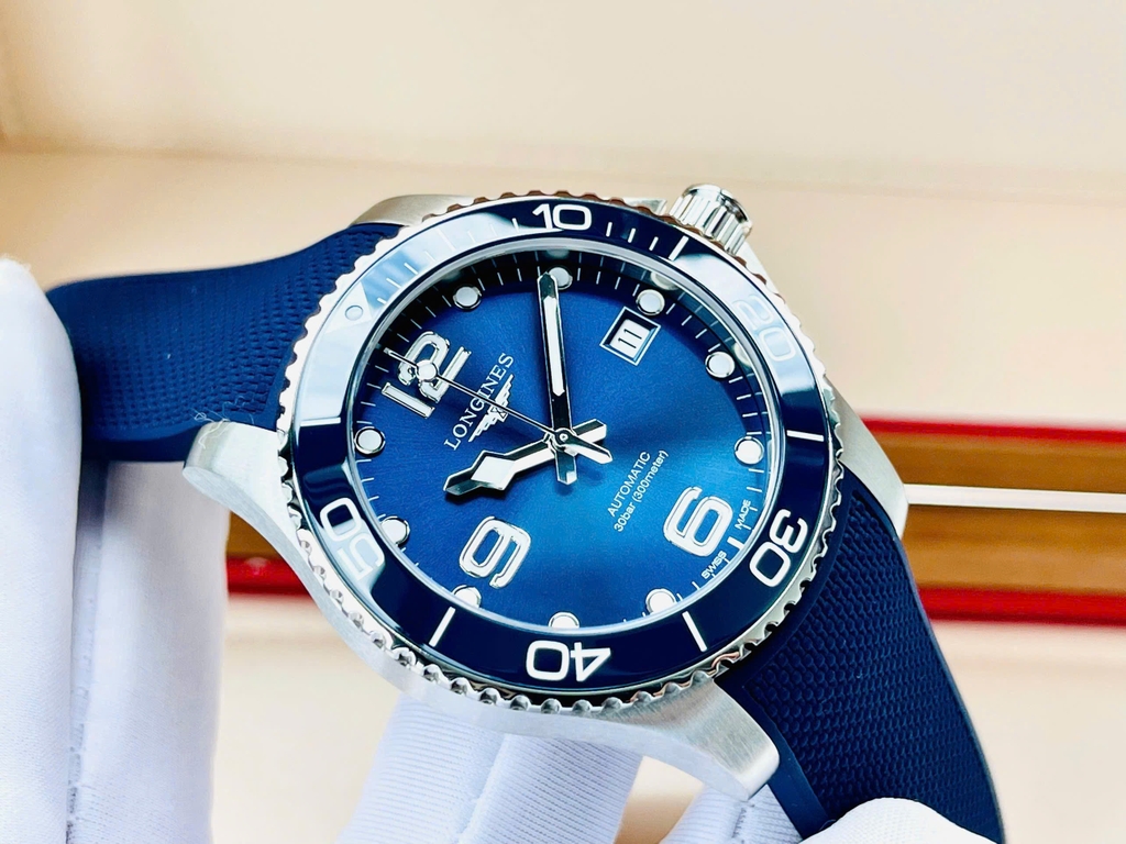 Đồng Hồ Nam Longines Automatic HydroConquest L3.780.4.96.9 ( L37804969 )
