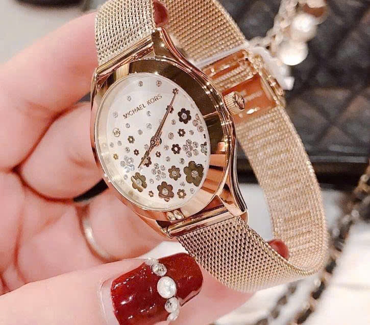 Đồng Hồ Nữ Michael Kors Quartz Slim Runway MK4383