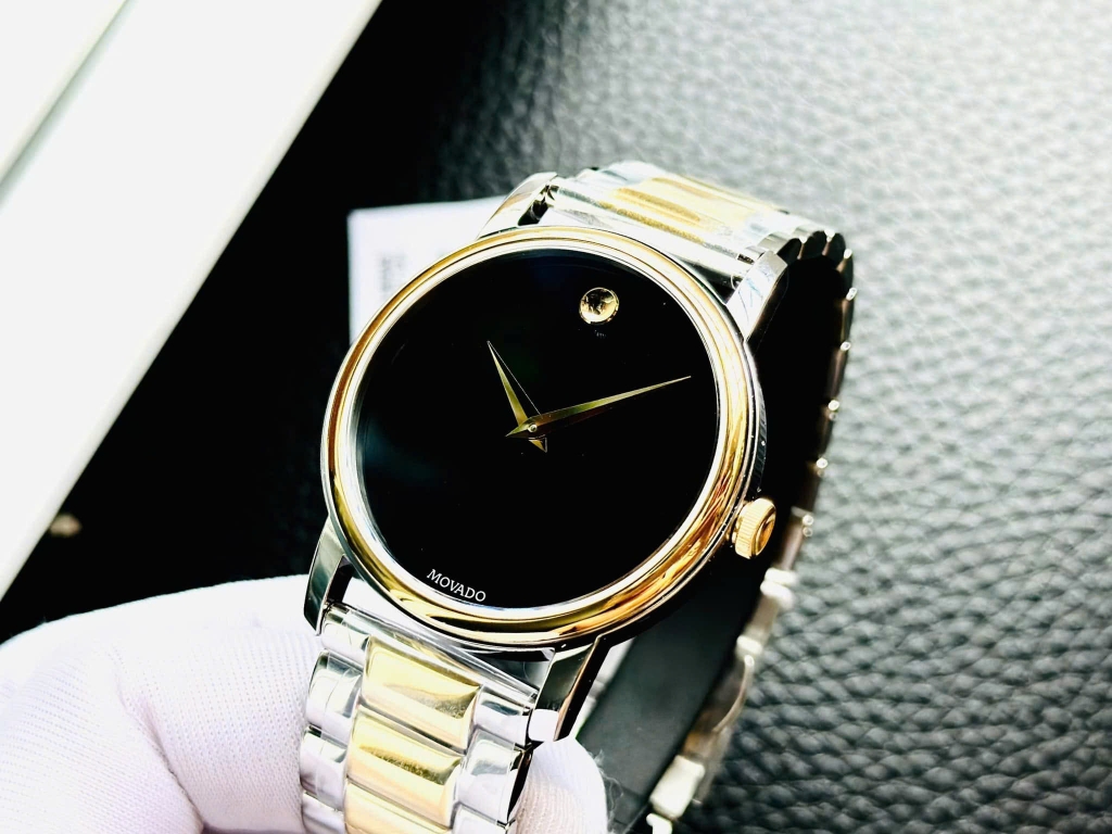 Đồng Hồ Nam Movado Quartz Museum Classic Sapphire 2100016