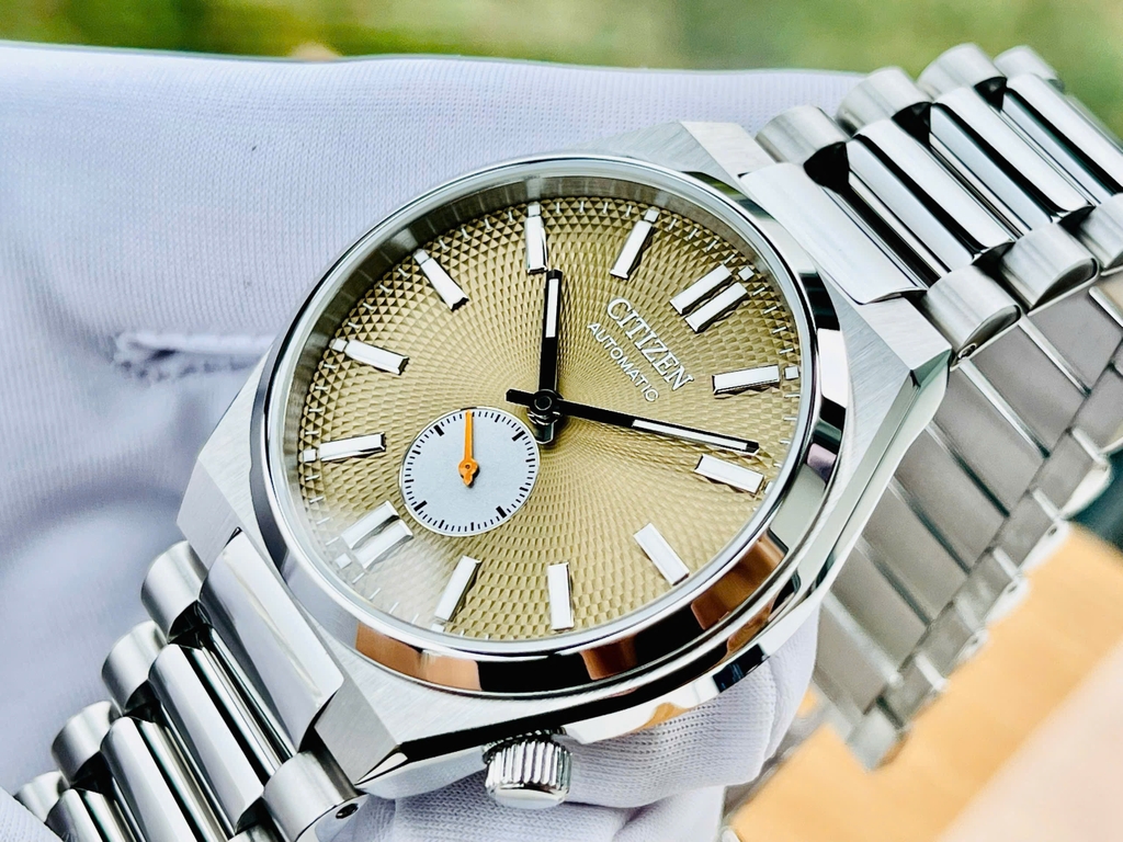 Đồng Hồ Nam Citizen Automatic Tsuyosa Small Second NK5010-51X