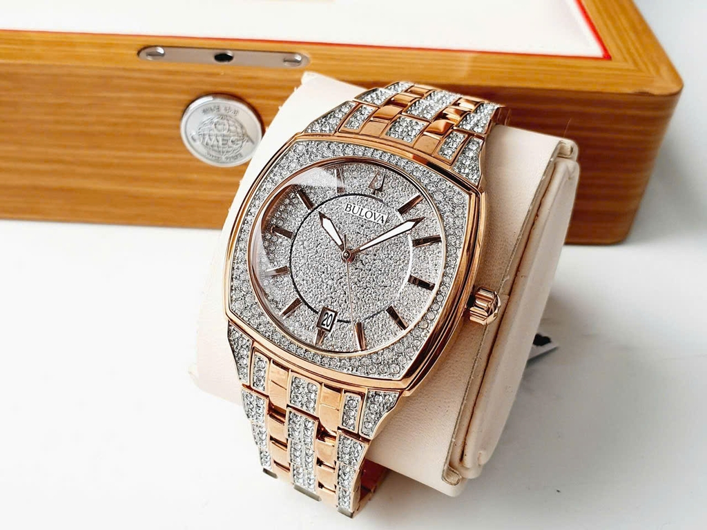 Đồng Hồ Nam Bulova Quartz Phantom 98B324