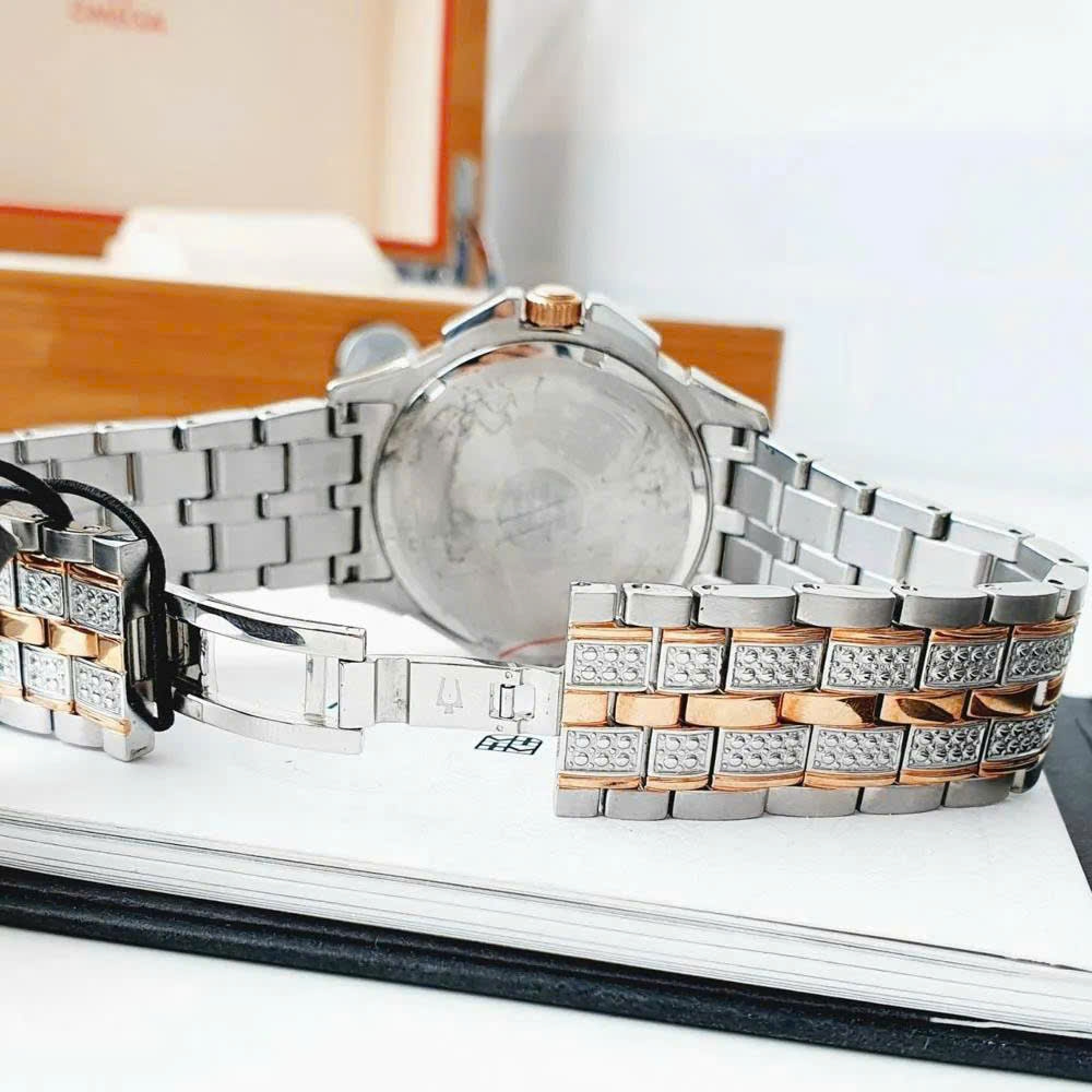Đồng Hồ Nam Bulova Quartz Crystal 98C133